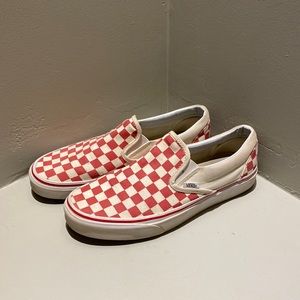 Red & white checkered slip on vans Unisex 8M & 9.5W